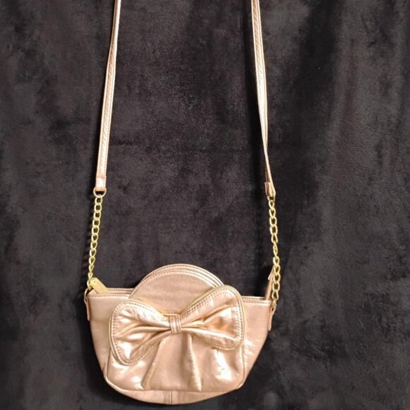Betsey Johnson Gold Bow Cross-body Chain Purse EUC - Picture 1 of 12
